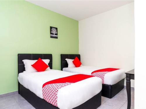 Oyo 756 Muar City Hotel