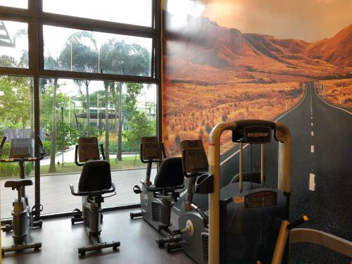 Luxury Smart Apartment W/ Poolview @green Haven
