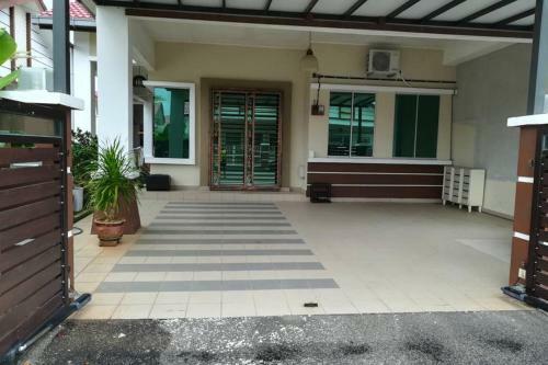 D Wangi Homestay Pasir Gudang At Ecotropic