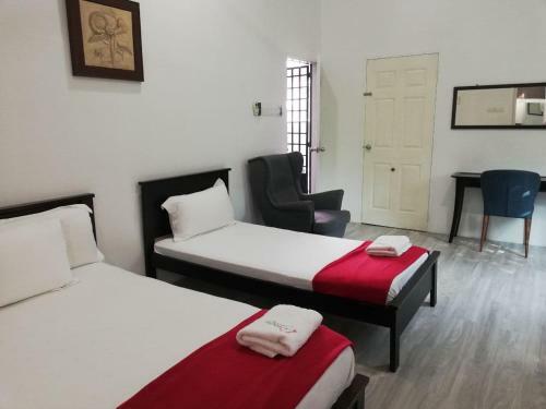 Roomstay Hj Esmon Parit Raja Uthm