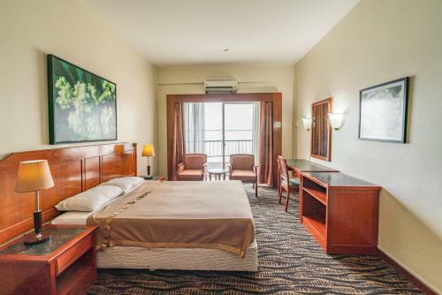 Apartamento Beachfront Deluxe Double Loft + Seaview Balcony @ D' Beach Suites