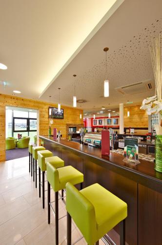 Mt Hotel