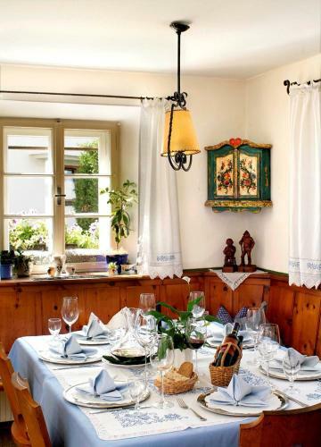 Hostal Gasthof Kreuz