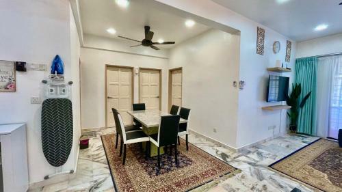 Apartamento Puteh Homestay