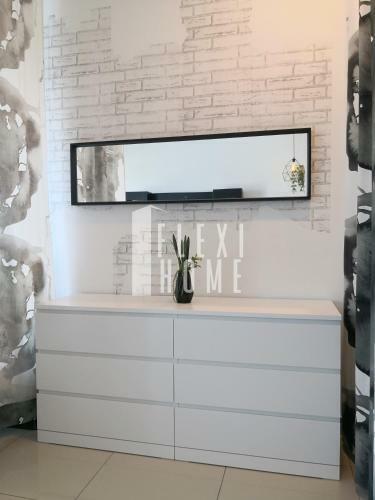 Designed Quiet Studio Home, Cybersquare 15b, Cyberjaya By Flexihome-my