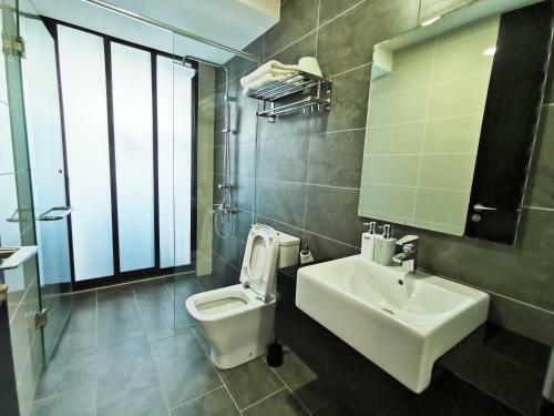 Almas Suites Puteri Harbour Hello Kitty