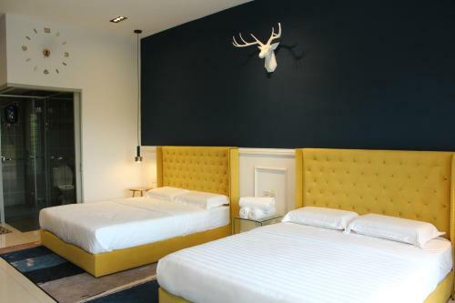 Hostal Aeropod Studio Suites