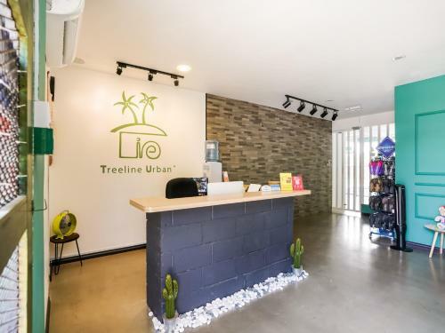 Hotel Oyo 89603 Treeline Urban Inn