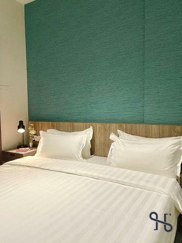 Homesuite' Hotel At Sutera Avenue