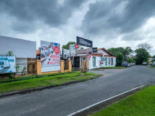 Oyo 90147 Hilltop Hotel