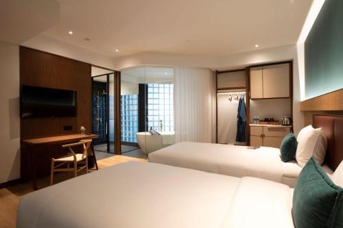 The Luma Hotel ????