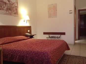 Hotel El Hana International