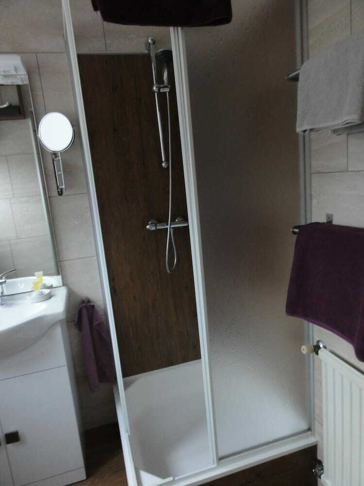 Hostal Pension Adlerhorst