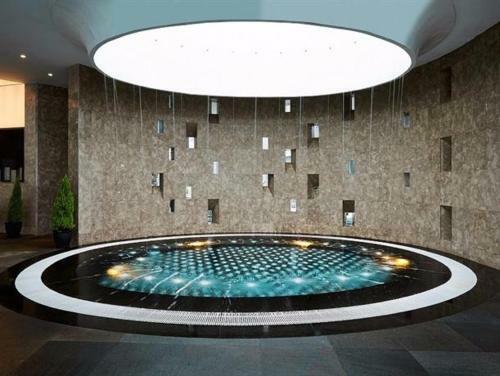 Hotel Sky D'mont Suites