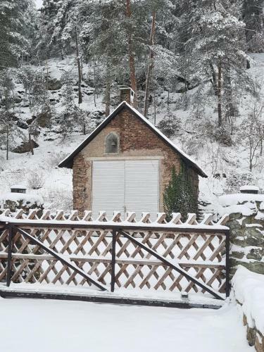 Hostal Caf� & Pension Goldbachm�hle