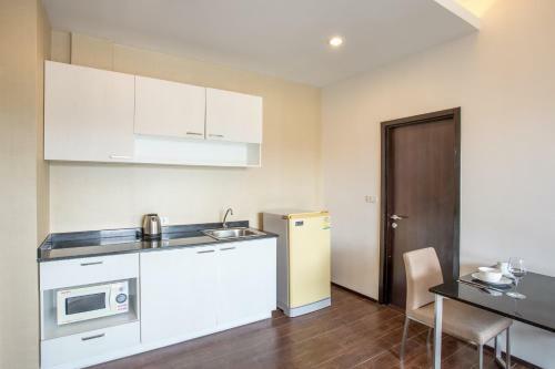 Apartamento Condo Title F403