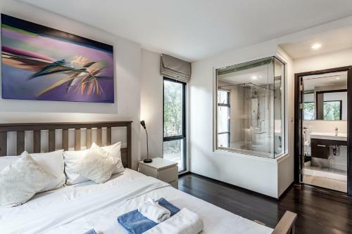 Apartments At The Title By Lofty