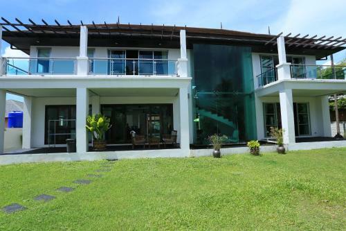 Villa Solitude 6bedroom