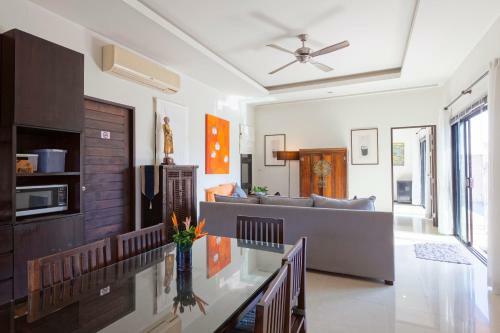 Foxtail Palm Villa