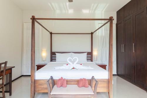 Foxtail Palm Villa