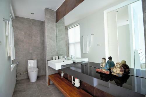 Paradise Villa By Phr