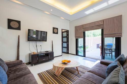 Cocktail Palm Villa