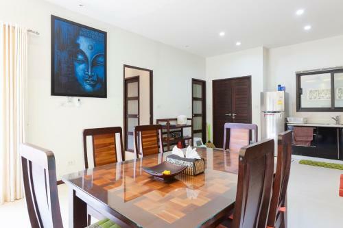 Queen Palm Villa