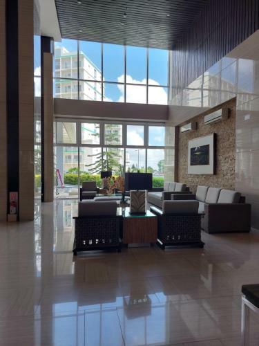 Hotel Juan Tagaytay Staycation Smdc