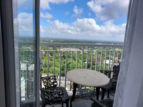 Apartamento Smdc Wind Tagaytay Hosted By Juan