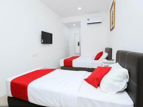 Hotel Oyo 89772 Roselyn Inn