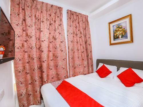 Hotel Oyo 89772 Roselyn Inn