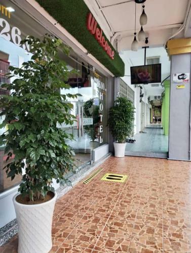 Hotel Ghazrins Garuda Jb
