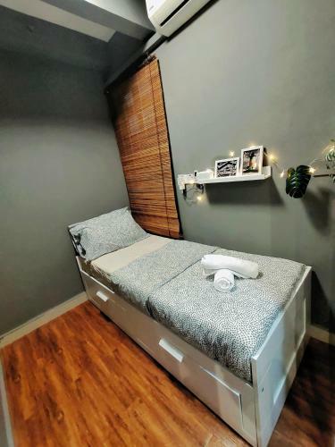New B Stay Taman Mount Austin 2 Room Unit