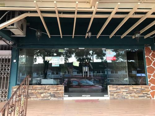 Oyo 90487 K Threegod Hotel