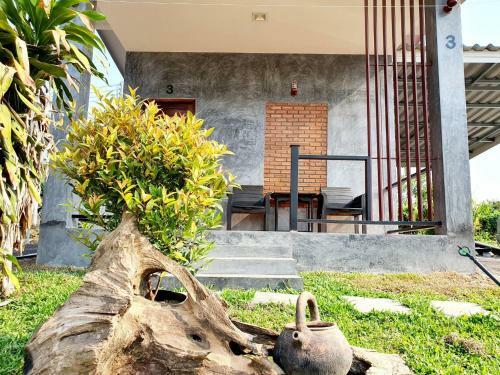Hotel B-tel Chomthong Resort Chiang Mai