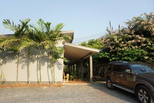 Hotel New Samedngam Resort
