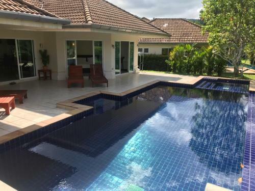 Private Pool Villa In Loch Palm Golf