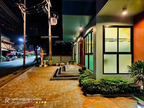 Tk Thongrak Apartment