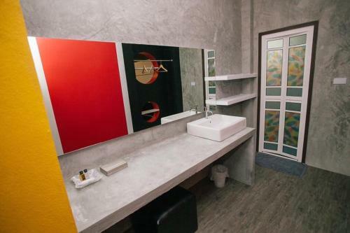 Xis Chic Inn Hotel