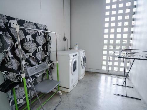 Hybrit Hostel&cafe