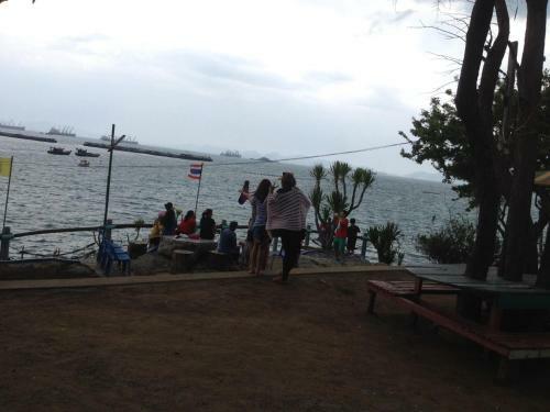 Hotel Rimtalay Resort Koh Si Chang