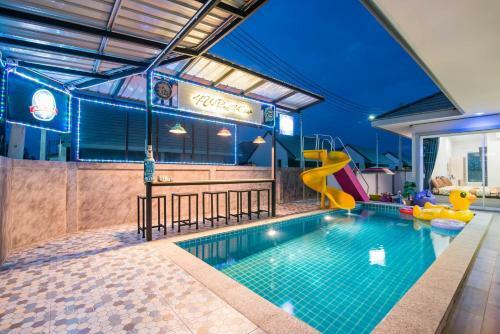 4U Pool Villa