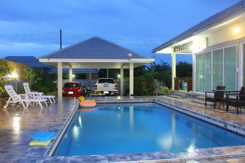 D&j Pool Villa
