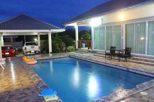 D&j Pool Villa