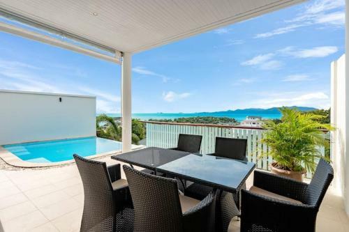 10 Bedroom Luxury Seaview Villas - 5 Mins To Beach