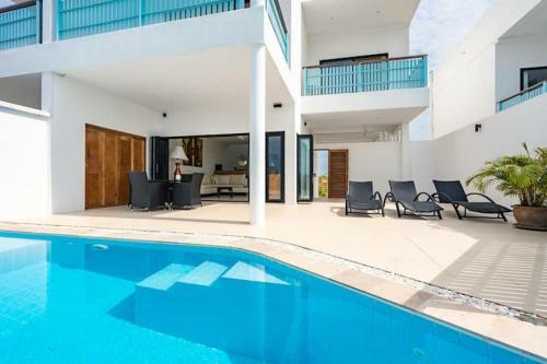 7 Bed Luxury Seaview Villas 5 Mins To Beach