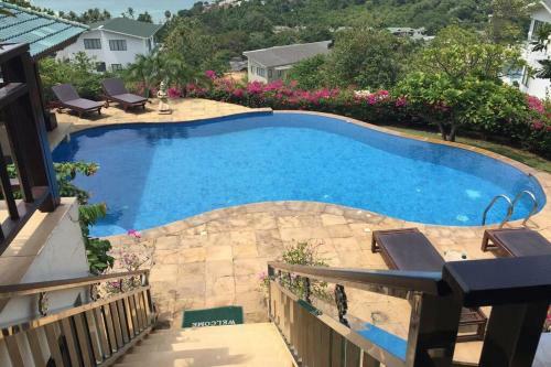 3 Bedroom 300 Degrees Sea View Villa