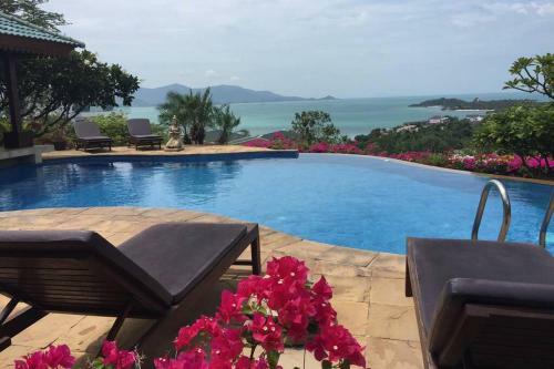 3 Bedroom 300 Degrees Sea View Villa