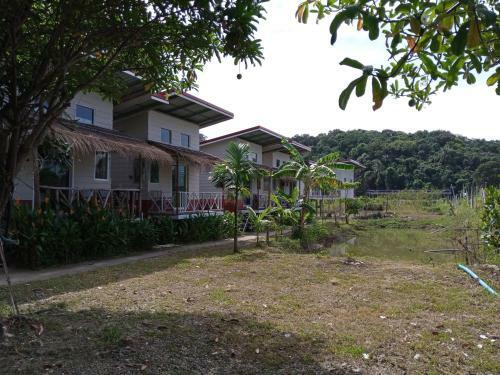 Hostal Lanta Dareen Garden Home