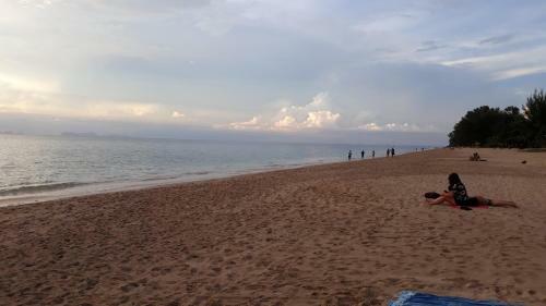 Hotel Fill - Feel @ Long Beach Resort